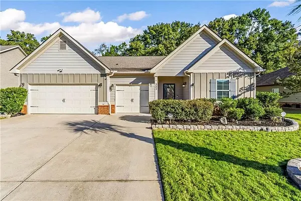 323 Charlotte Frances Lane, Mcdonough, GA 30252