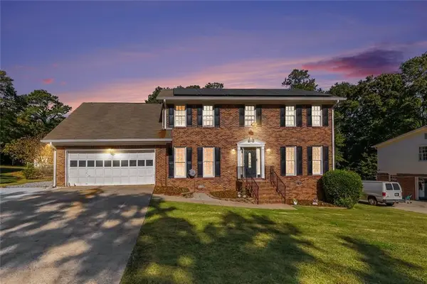 4847 Mystere Circle Sw, Lilburn, GA 30047