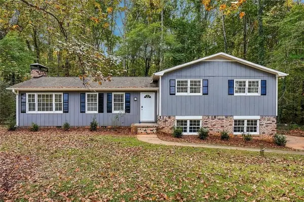1665 Dogwood Lane, Acworth, GA 30102