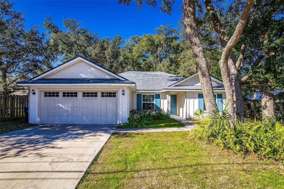 321 S 14th Street, Fernandina Beach, FL 32034 - Image #1