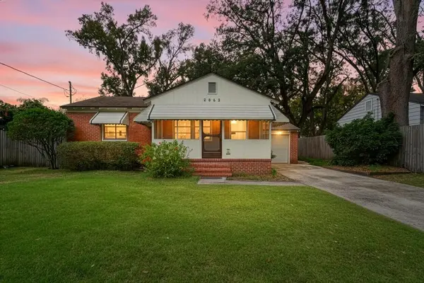 2862 Seville Court, Jacksonville, FL 32207