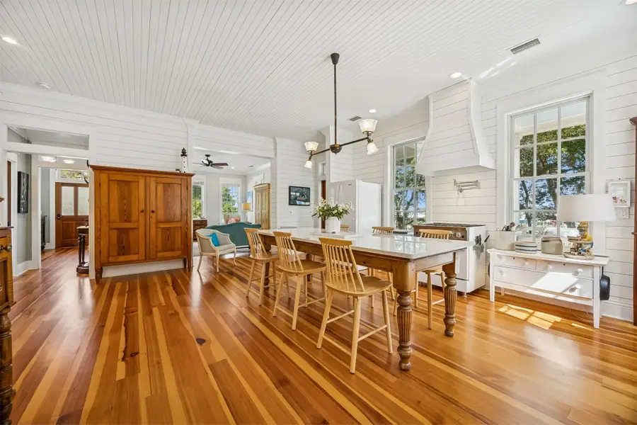 1102 Ladies Street, Fernandina Beach, FL 32034 - #3