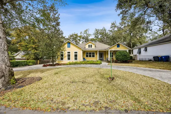 2117 Alachua Street, Fernandina Beach, FL 32034