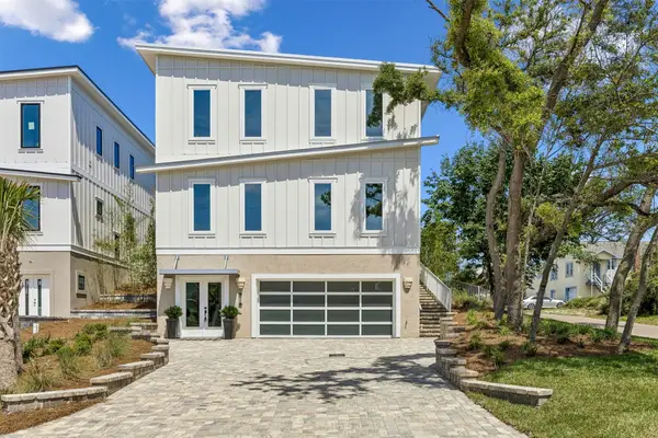 2696 1st Avenue, Fernandina Beach, FL 32034