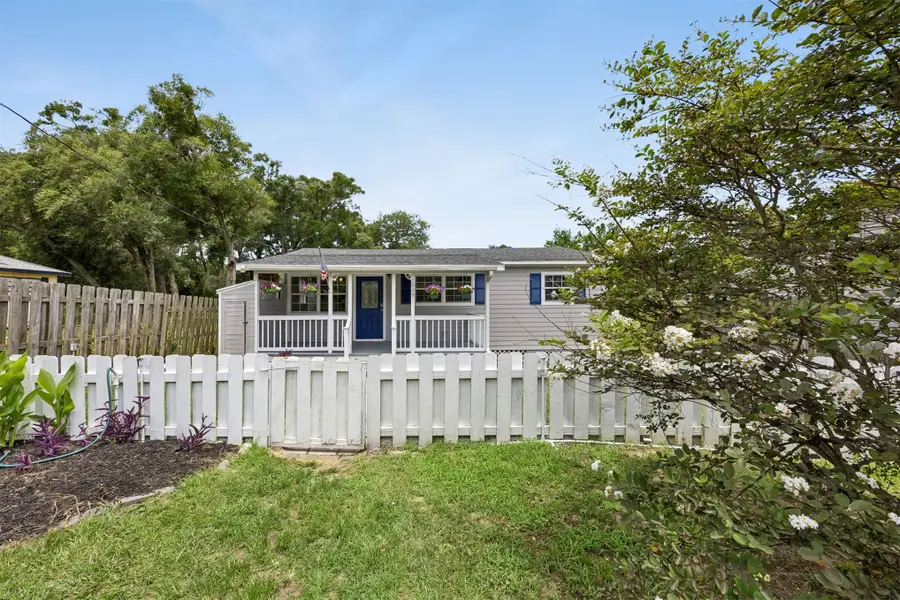 1009 Calhoun Street, Fernandina Beach, FL 32034 - #3