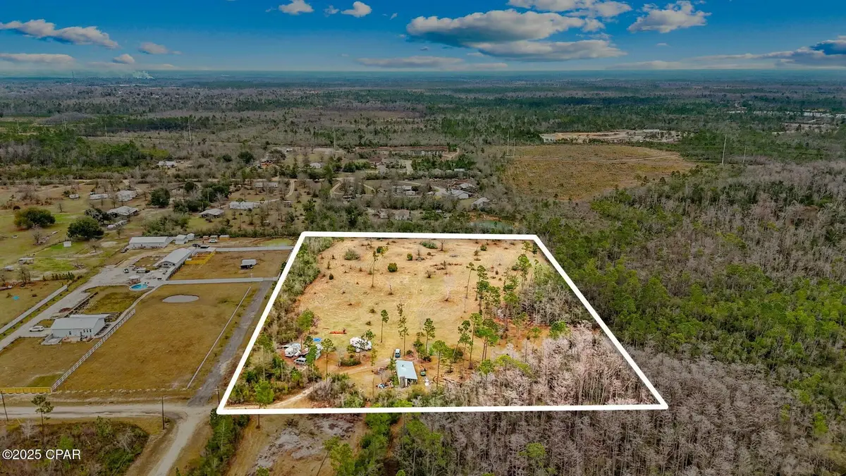 8000 Bluebird Lane, Youngstown, FL 32466 - Image #1