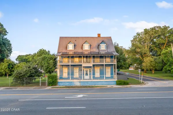 1748 Georgia Street, Alford, FL 32420