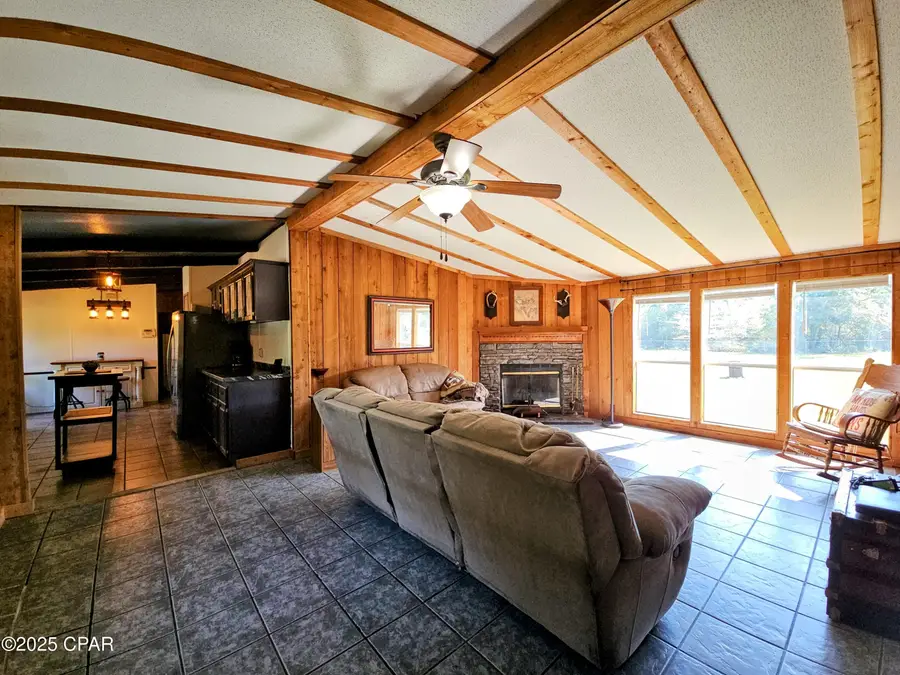 20512 Dickerson Road, Fountain, FL 32438 - Image #2