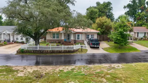 1045 La Paloma Terrace, Panama City, FL 32401