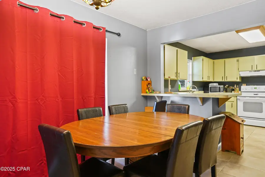 4335 Country Club Boulevard, Chipley, FL 32428 - Image #2