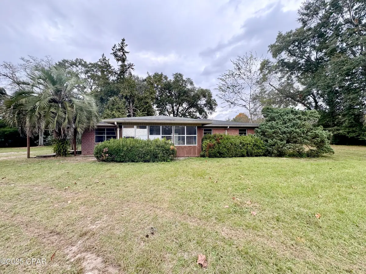 1214 Johnson Avenue, Chipley, FL 32428 - Image #1