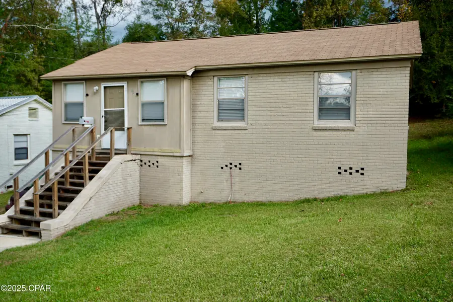 40 W Barnes Avenue, Chattahoochee, FL 32324 - Image #3