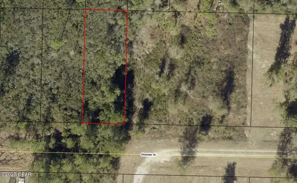 11827 Oleander Street, Fountain, FL 32438