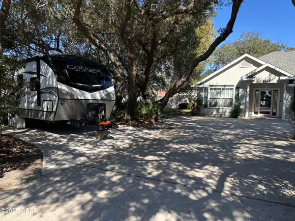 8632 N Lagoon Drive, Panama City, FL 32408