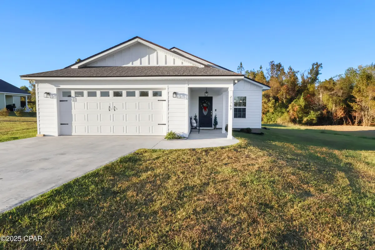 21369 NE Spring Hill Drive, Blountstown, FL 32424 - Image #1