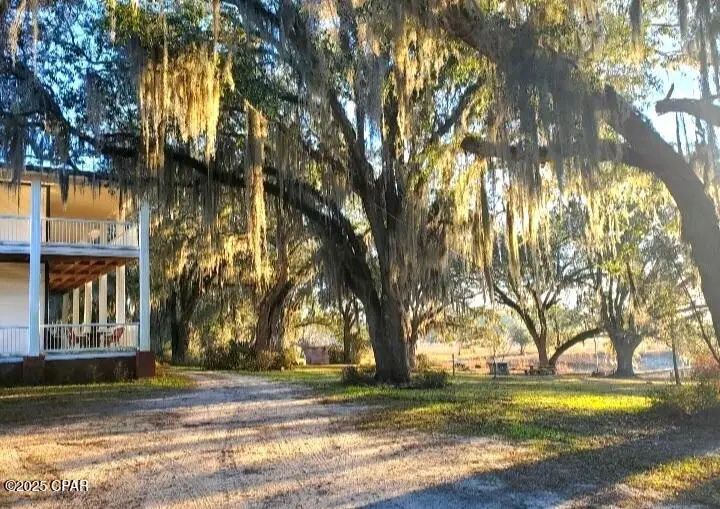 4686 Dunaway Road, Bascom, FL 32423 - Image #2