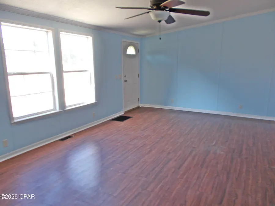 6905 Bateau Pond Lane, Grand Ridge, FL 32442 - Image #2