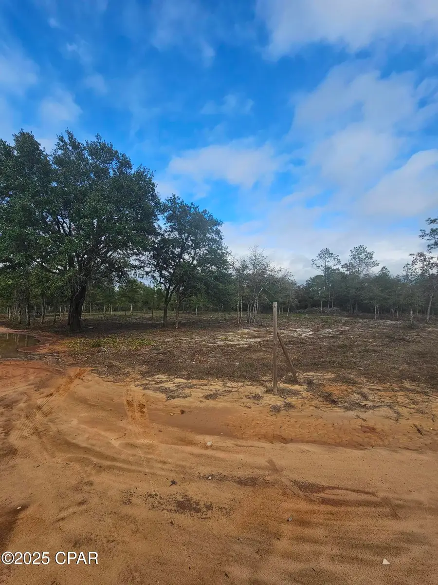 10433 Western Road, Fountain, FL 32438 - Image #2