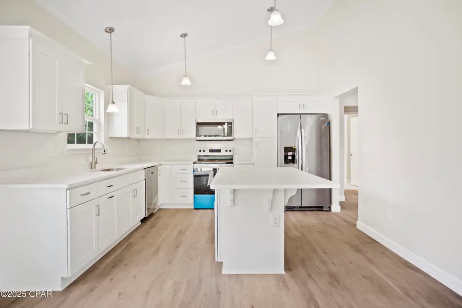 5987 Cross Country Boulevard, Marianna, FL 32446 - Image #3