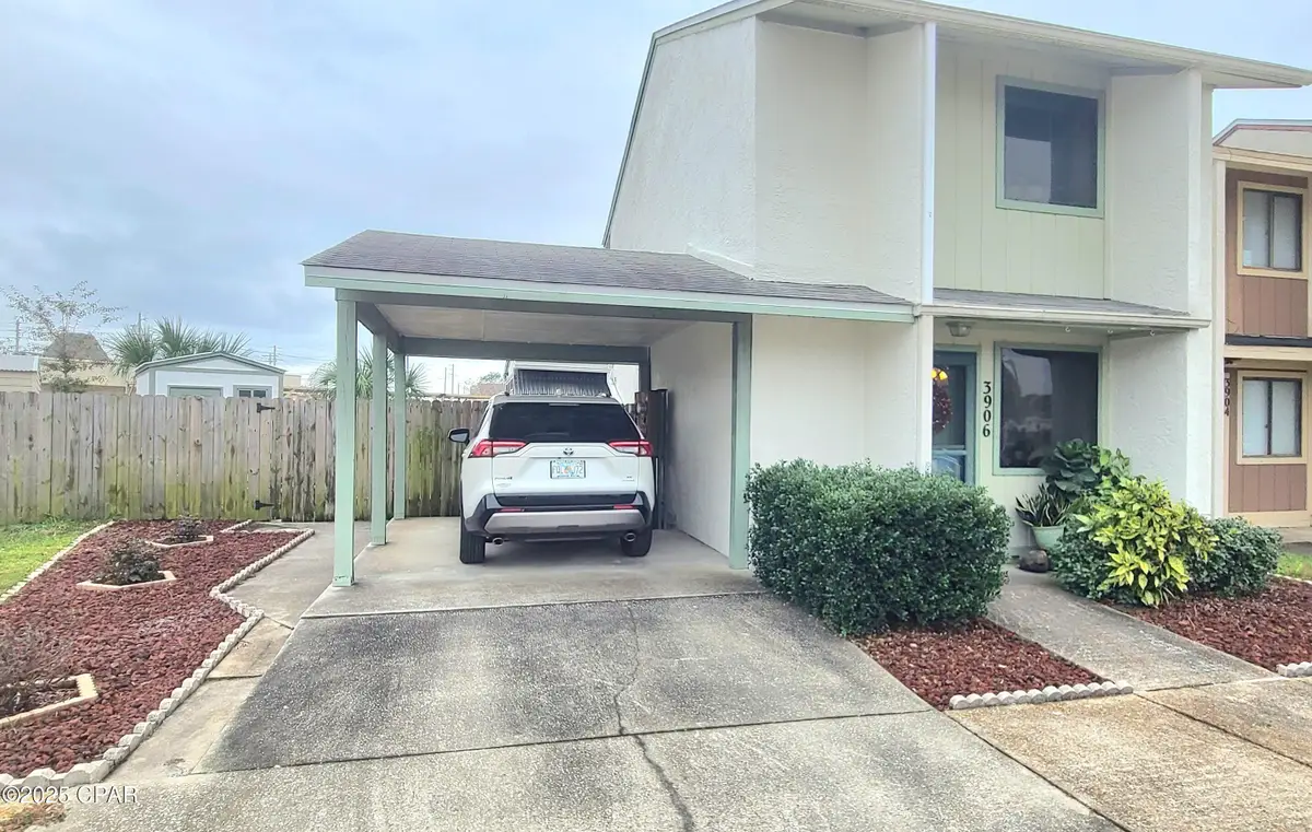 3906 Venetian Circle, Panama City, FL 32405 - Image #1