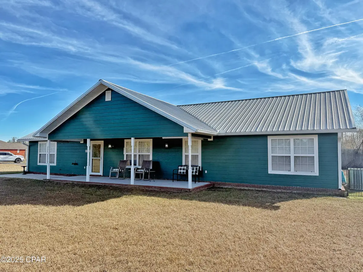 21382 NW Paradise Lane, Altha, FL 32421 - Image #1