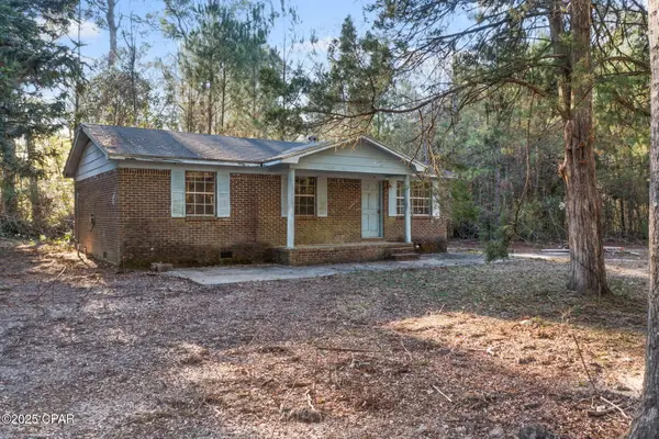 2280 Bear Hewett Landing Road, Caryville, FL 32425