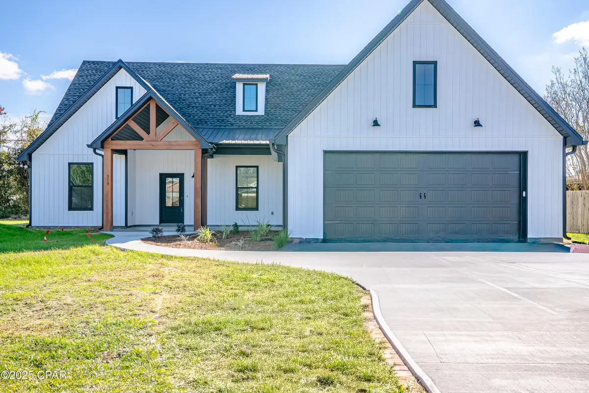 319 W 35th Court, Panama City, FL 32405 - Image #1