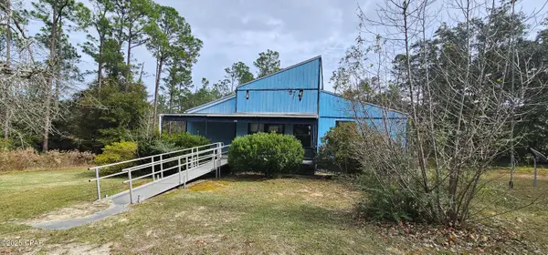 1127 Highlands Circle, Alford, FL 32420