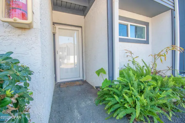 7125 N Lagoon Drive #J, Panama City, FL 32408