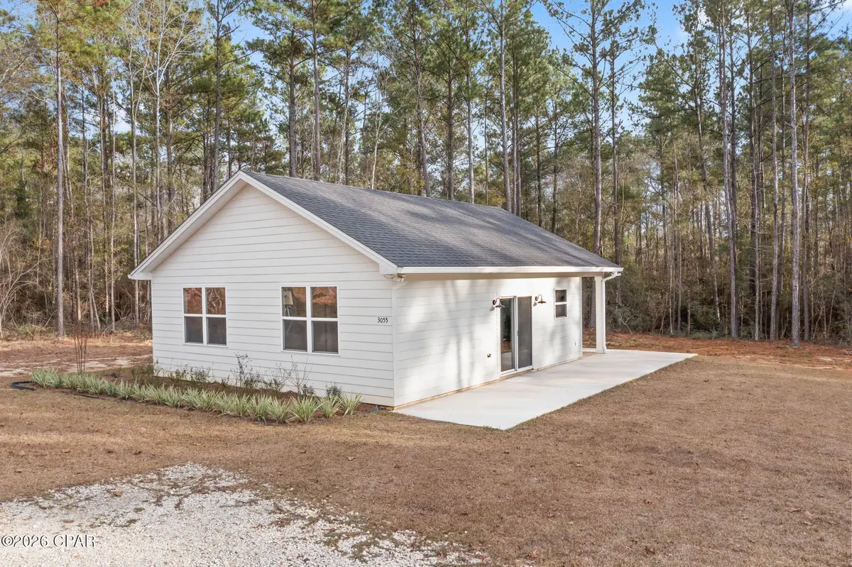 3055 Pioneer Road, Vernon, FL 32462 - Image #1