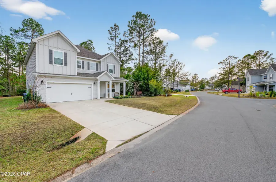 66 N J Hunters Way, Freeport, FL 32439 - #2