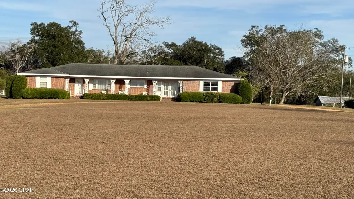 5526 Old U S Road, Malone, FL 32445 - Image #1