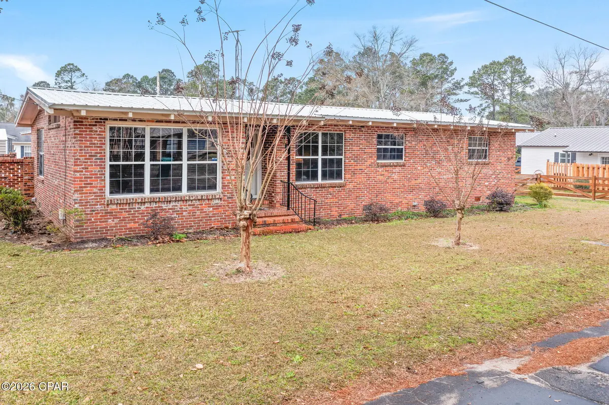 5395 Webb Street, Graceville, FL 32440 - Image #1