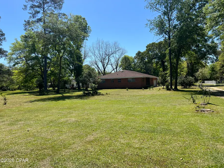 1021 8th Avenue, Graceville, FL 32440 - Image #2