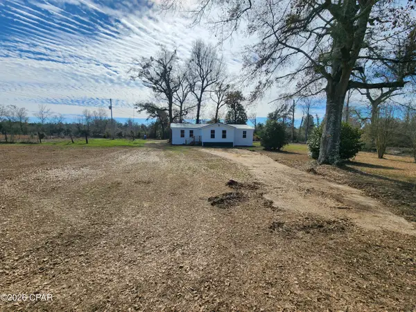 3535 Hare Road, Marianna, FL 32448