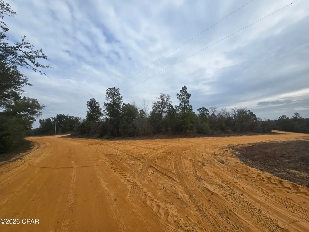 000 Pembroke, Alford, FL 32420 - #1