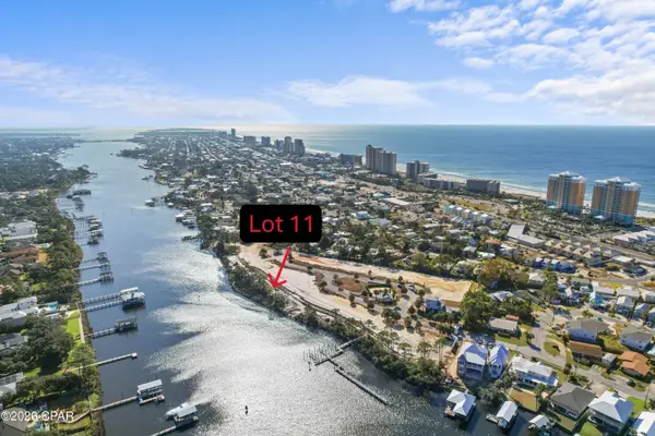 7832 Grand Lagoon Way, Panama City, FL 32408