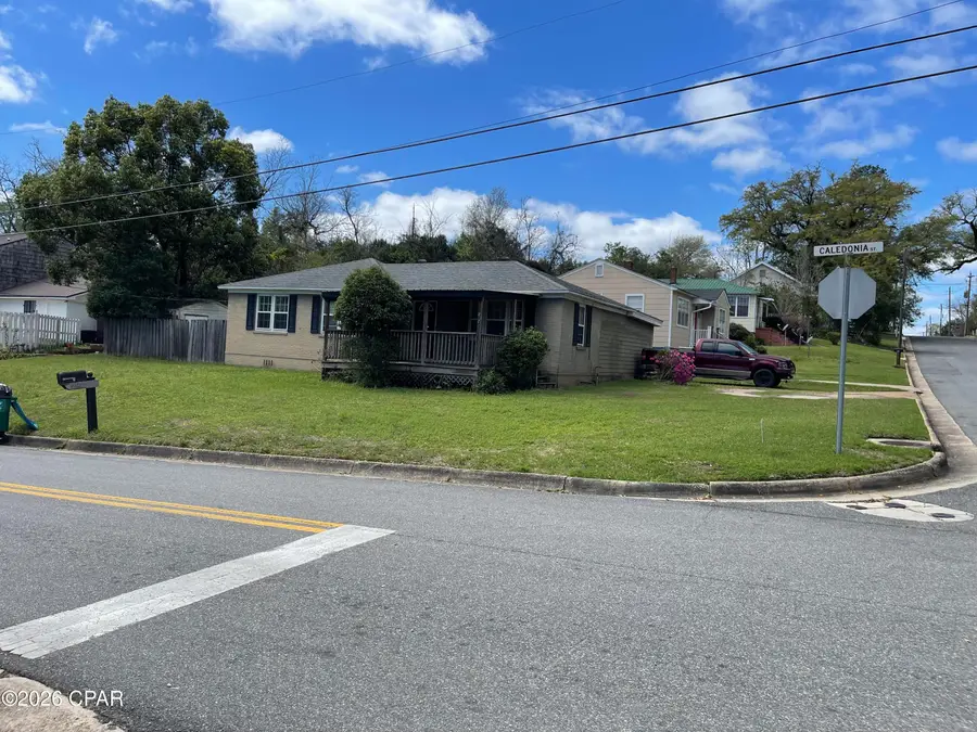 2977 N Caledonia Street, Marianna, FL 32446 - #2