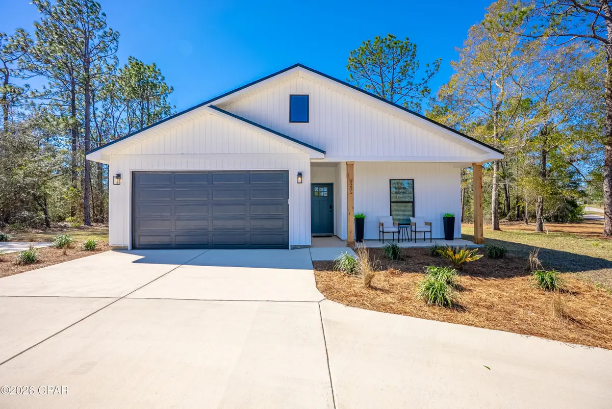 2021 Baldwin Street, Chipley, FL 32428 - #1