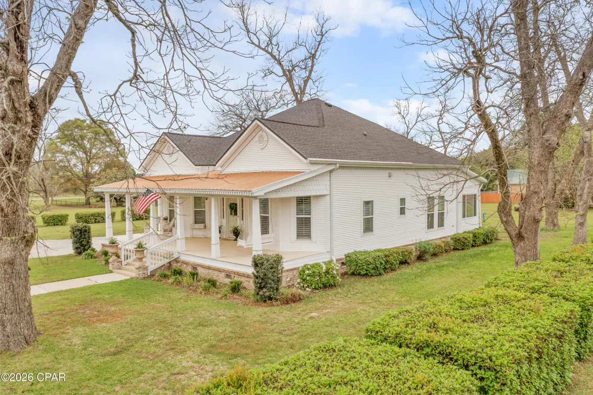 5349 10th Street, Malone, FL 32445 - #1