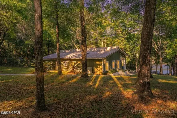 4651 Moss Hill Road, Chipley, FL 32428