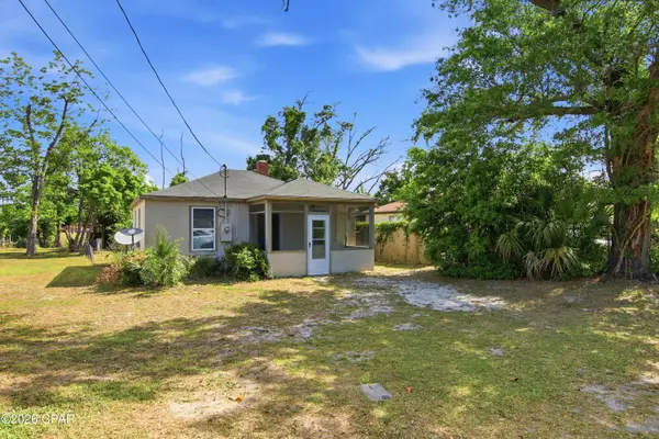 1324 Lincoln Drive, Panama City, FL 32401