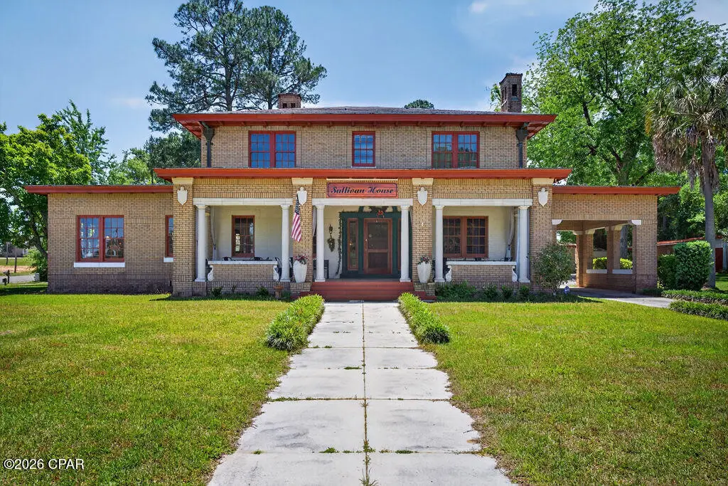 1305 Church Avenue, Chipley, FL 32428 - #1