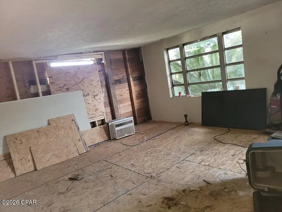 1352 Watts Avenue, Chipley, FL 32428 - #3