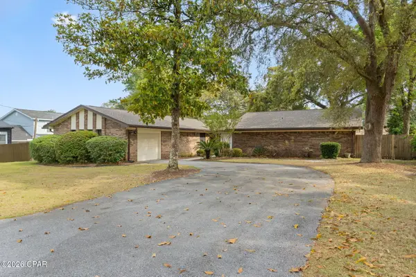 44 Maple Avenue, Shalimar, FL 32579