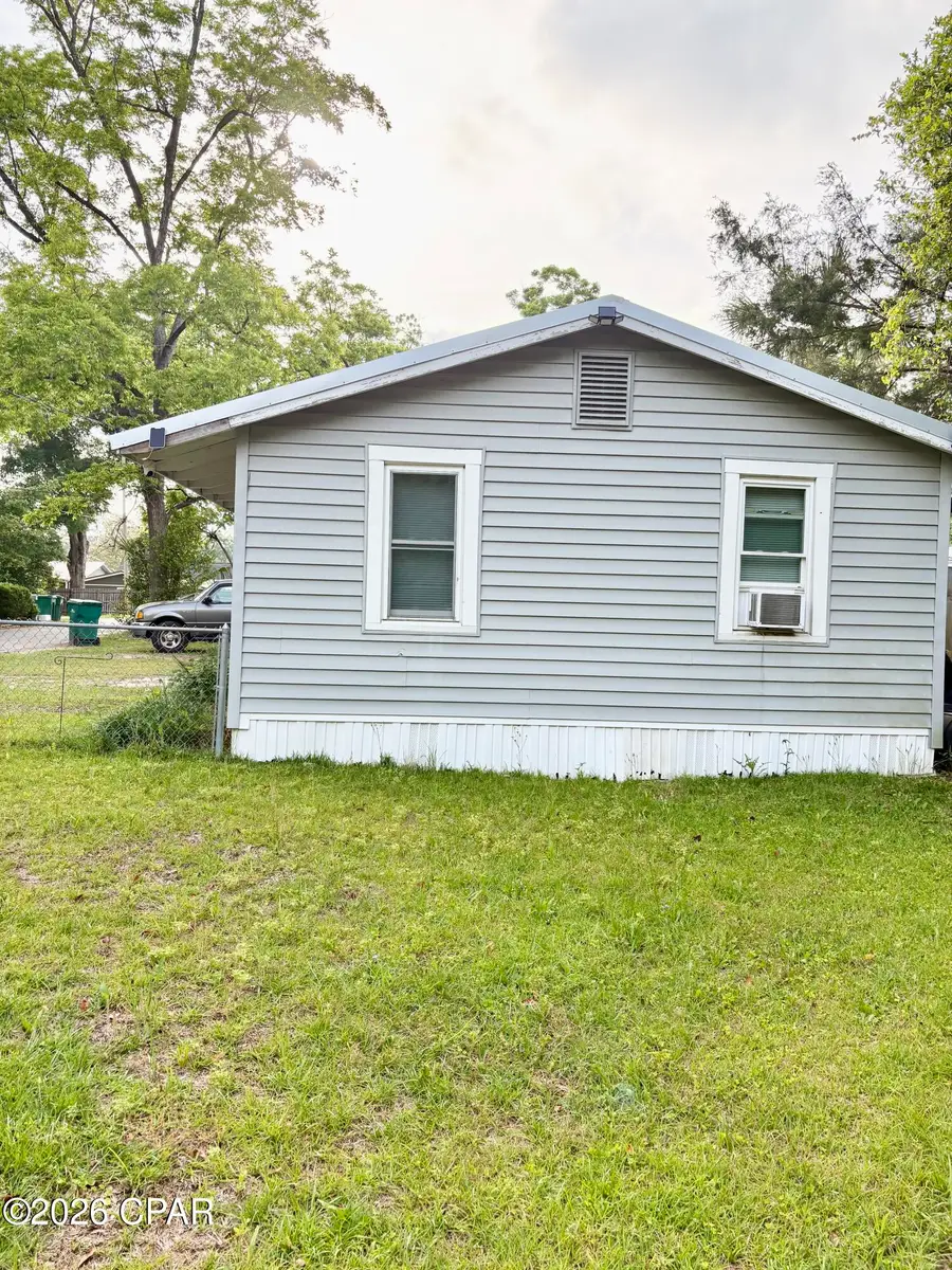 947 11th Avenue, Graceville, FL 32440 - #2