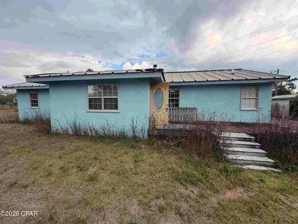 502 Mcpherson Drive, Alford, FL 32420