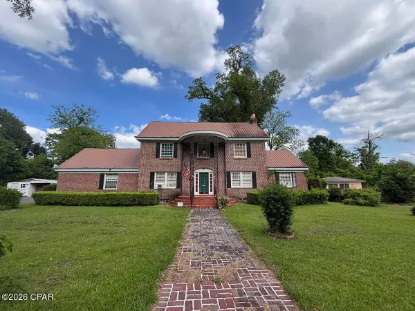 2936 Daniels Street, Marianna, FL 32446