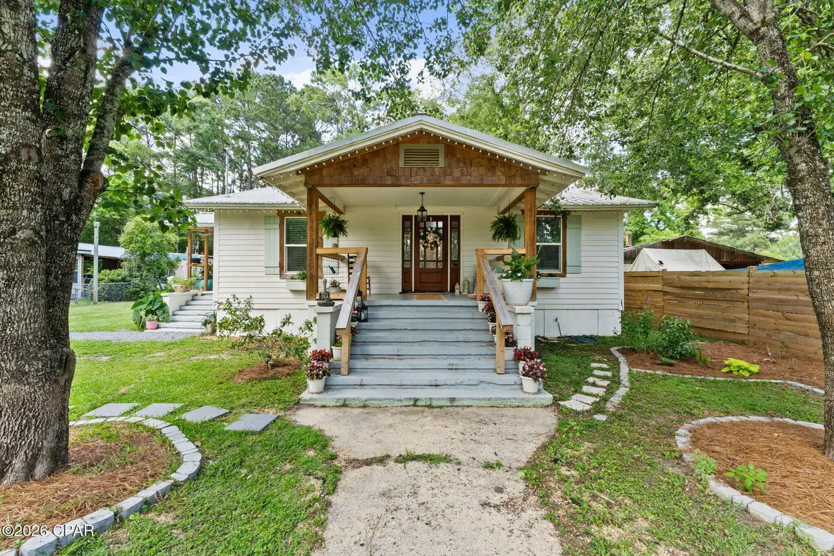 715 E Nebraska Avenue, Bonifay, FL 32425 - #1