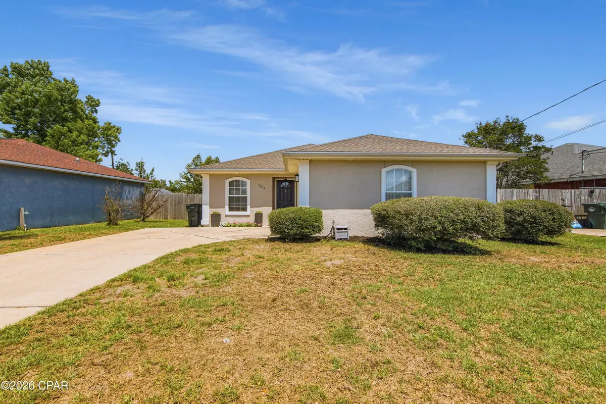 1205 Vermont Avenue, Lynn Haven, FL 32444 - #1